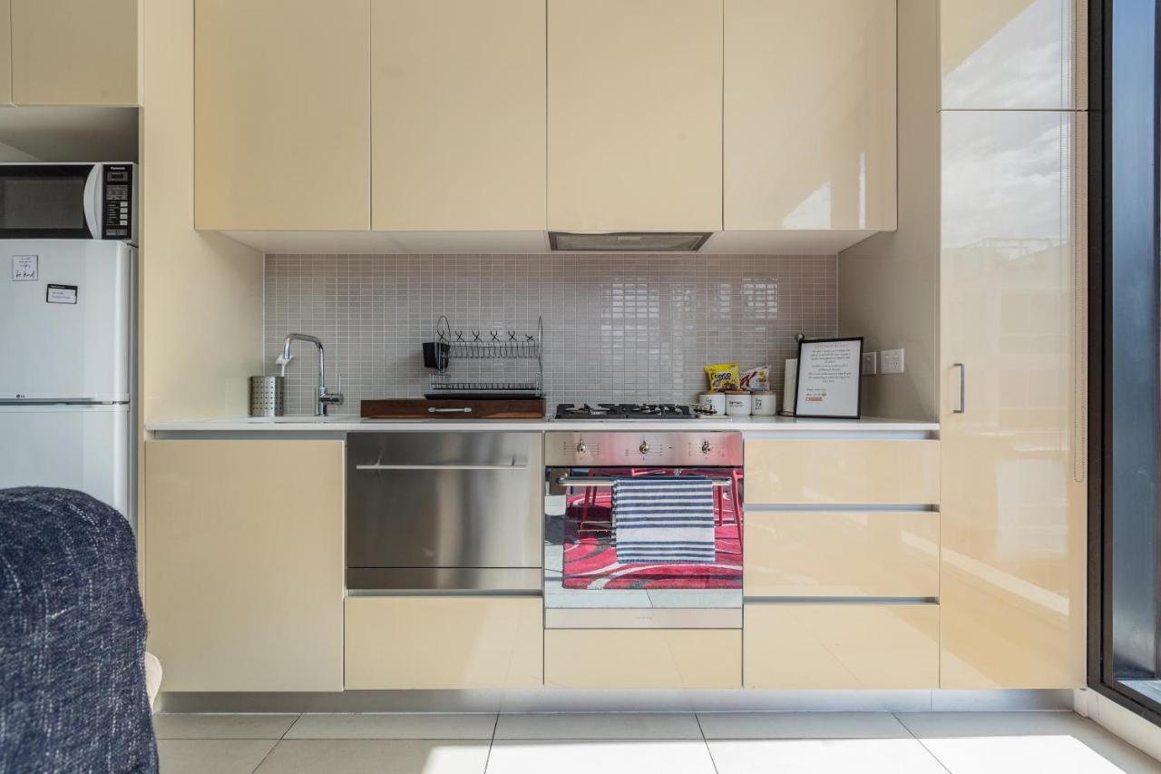 Light, Airy, Spacious Queens Road Apartment Melbourne Esterno foto