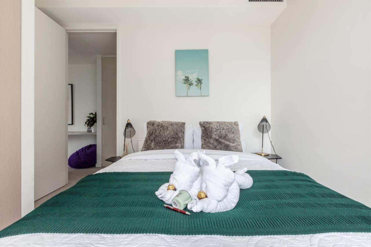Light, Airy, Spacious Queens Road Apartment Melbourne Esterno foto