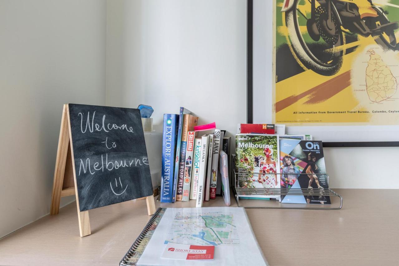 Light, Airy, Spacious Queens Road Apartment Melbourne Esterno foto
